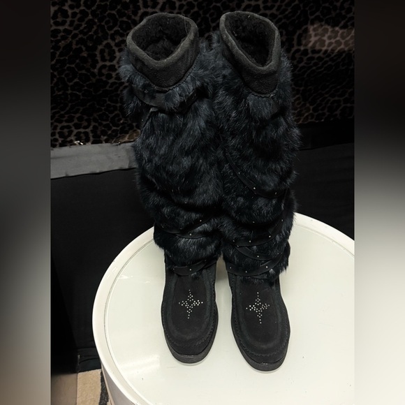 Ikks Shoes - Manitobah Tall Wrap Mukluk boot black suede and rabbit fur sheepskin shearling